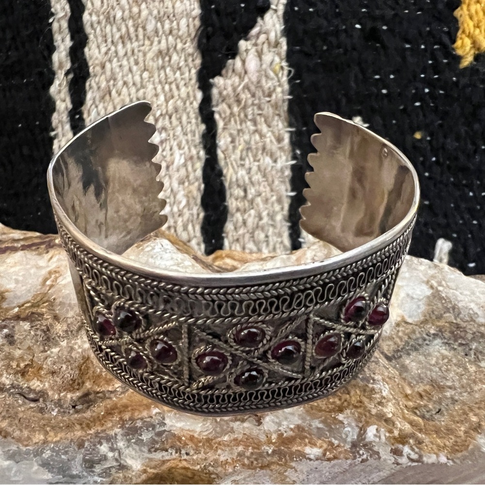 ❤️ Old Pawn Ethnic 12 Gemstone 925 Cuff 32.2 Gm Decorative Scroll Motifs - Picture 3 of 15